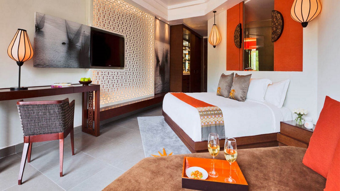 Garden Balcony Grand Room